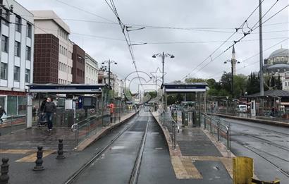 BEYAZIT TRAMVAY DURAĞINA 60 METRE MESAFEDE SATILIK DÜKKAN