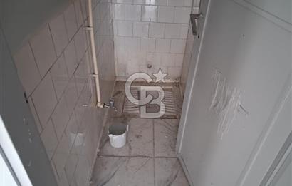 Pendik sahil çarşı merkez satılık 2+1 daire 70 m2 net