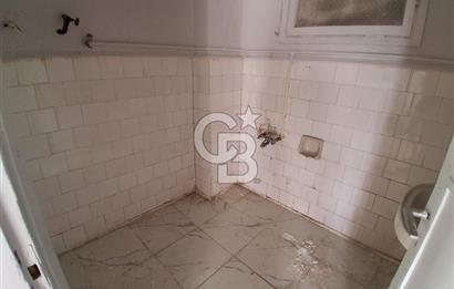 Pendik sahil çarşı merkez satılık 2+1 daire 70 m2 net
