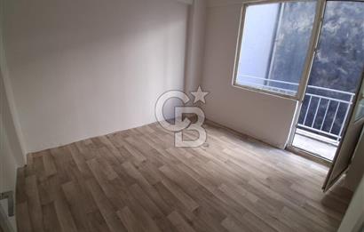 Pendik sahil çarşı merkez satılık 2+1 daire 70 m2 net