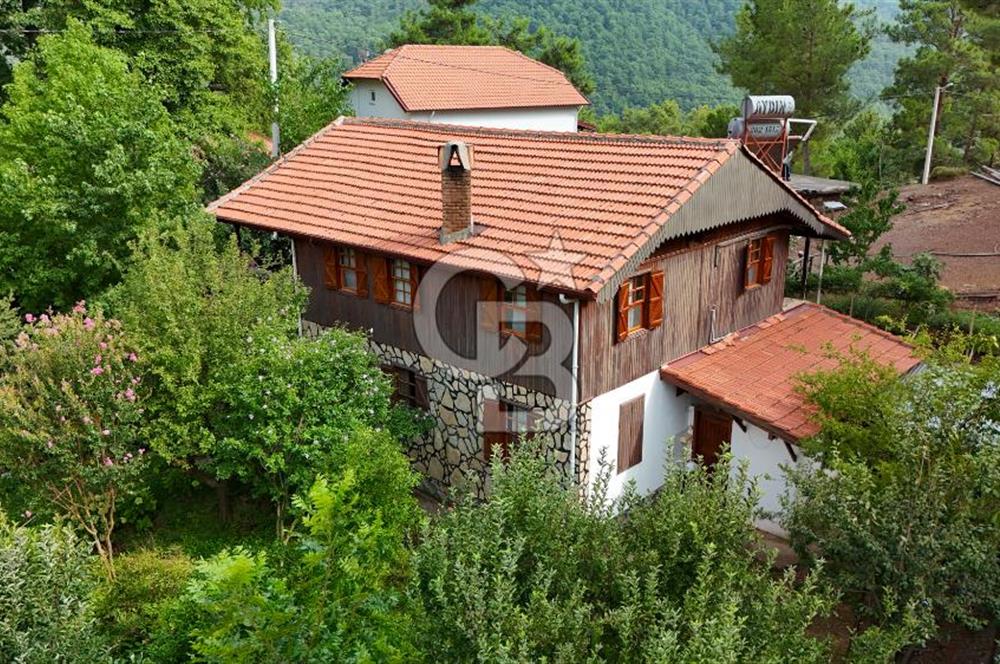Köyceğiz Ağla Yaylası'nda Satılık, İki Ayrı 3+1 Evi Bulunan Özel Mülk