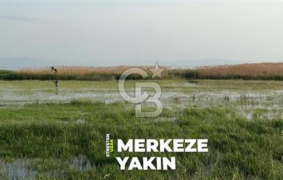 BALIKESİR MANYAS HAYDAR'DA EMSALSİZ SATILIK VİLLA İMARLI ARSALAR