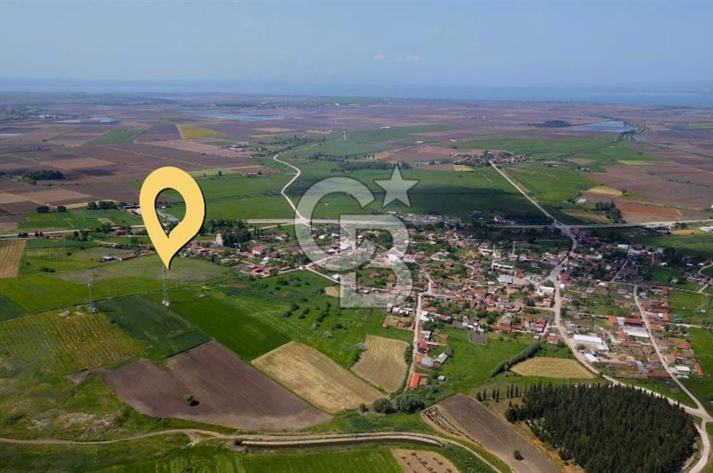 BALIKESİR MANYAS HAYDAR'DA EMSALSİZ SATILIK VİLLA İMARLI ARSALAR