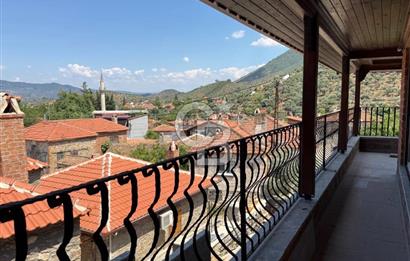 Milas Pınarcıkta Restorasyonlu Yüzyıllık Satılık Taş Konak