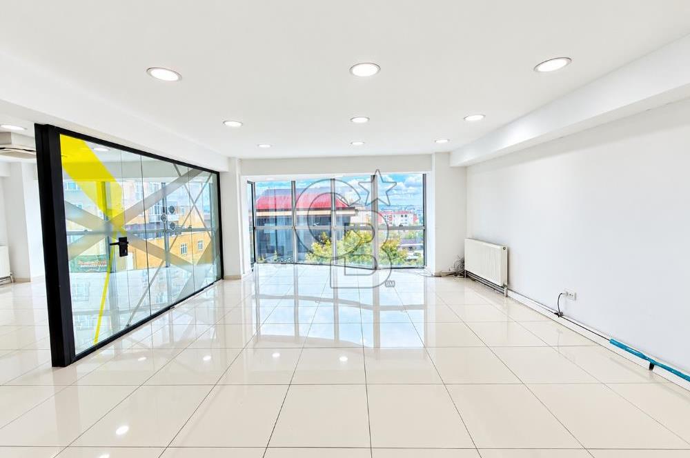 Ataşehir Ferhatpaşa Mah. Yeditepe Caddesi Üzeri Satılık Plaza