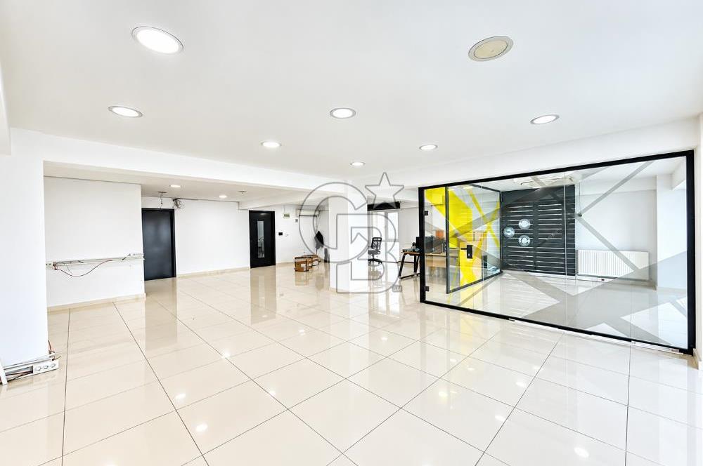 Ataşehir Ferhatpaşa Mah. Yeditepe Caddesi Üzeri Satılık Plaza