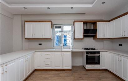 Foça Hacıveli Mah. Havuzlu Site İçerisinde Satılık 3+1 Villa