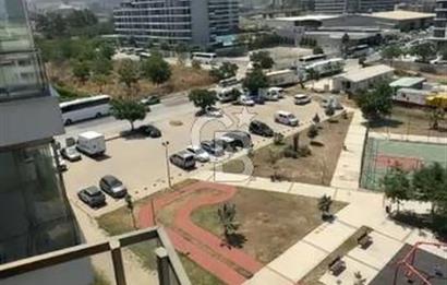 NAROVA 1. ETAP 3,5+1 EVEBEYN BANYOLU VERANDALI ÖNÜ AÇIK BÜYÜK TİP KİRALIK DAİRE