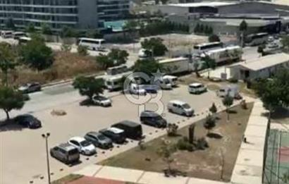 NAROVA 1. ETAP 3,5+1 EVEBEYN BANYOLU VERANDALI ÖNÜ AÇIK BÜYÜK TİP KİRALIK DAİRE