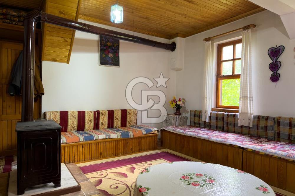 Köyceğiz Ağla Yaylası'nda Satılık, İki Ayrı 3+1 Evi Bulunan Özel Mülk