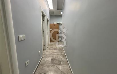 MALTEPE İDEALTEPE’DE YERDEN ISITMALI KAPALI OTOPARKLI, ELEKTRİKLİ PANJURLU, EBEVEYN BANYOLU, SIFIR 3+1 KİRALIK DAİRE