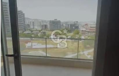 NAROVA 1. ETAP 3,5+1 EVEBEYN BANYOLU VERANDALI ÖNÜ AÇIK BÜYÜK TİP KİRALIK DAİRE