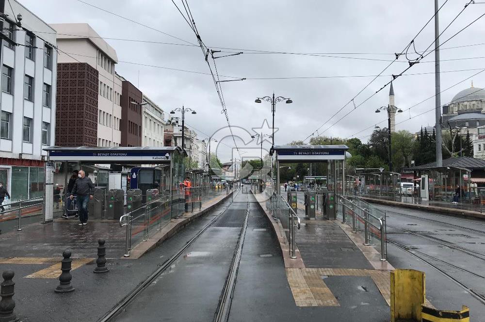 BEYAZIT TRAMVAY DURAĞINA 60 METRE MESAFEDE KİRALIK DÜKKAN