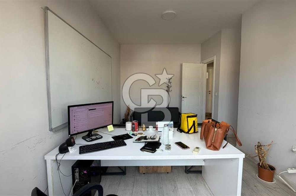 Folkart Tower's Karşısı Cadde Üzeri Teraslı Satılık Ofis