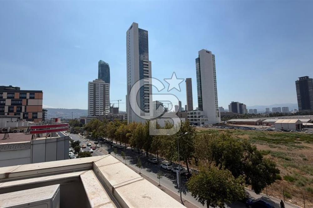 Folkart Tower's Karşısı Cadde Üzeri Teraslı Satılık Ofis