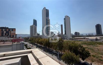 Folkart Tower's Karşısı Cadde Üzeri Teraslı Satılık Ofis