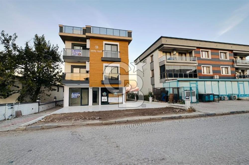 Foça Yenibağarası Ana Cadde Üzerinde Kiralık Dükkan