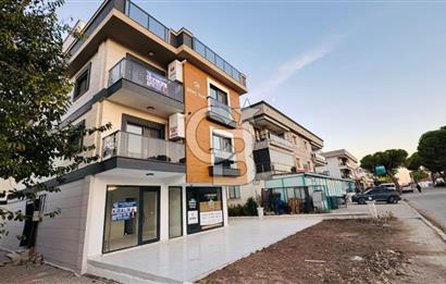 Foça Yenibağarası Ana Cadde Üzerinde Kiralık Dükkan