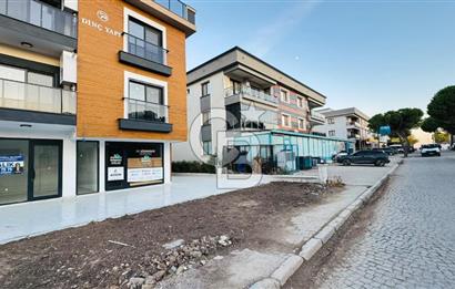 Foça Yenibağarası Ana Cadde Üzerinde Kiralık Dükkan