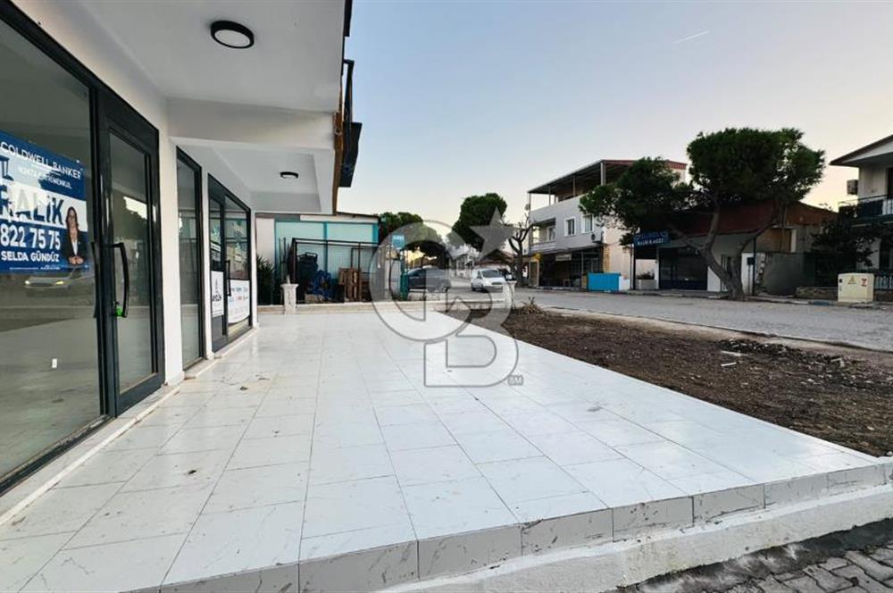 Foça Yenibağarası Ana Cadde Üzerinde Kiralık Dükkan