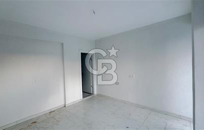 Foça Yenibağarası Ana Cadde Üzerinde Kiralık Dükkan