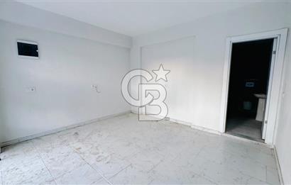 Foça Yenibağarası Ana Cadde Üzerinde Kiralık Dükkan