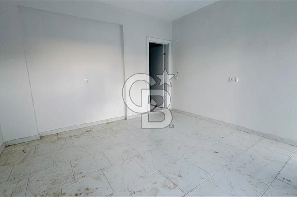 Foça Yenibağarası Ana Cadde Üzerinde Kiralık Dükkan