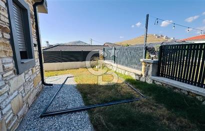 Foça Kazım Dirik Mah. Eşyalı Kiralık Müstakil 3+1 Villa