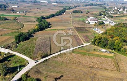 CB AKADEMİ ÇAVUŞLU SATILIK ASFALT YOLA CEPHE 5582 m2 TARLA