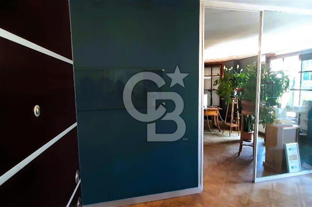 445 m² Net, Kapalı Otoparklı, Boğaz Manzaralı 2 Kat Kiralık Ofis