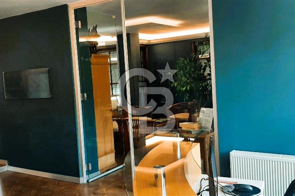 445 m² Net, Kapalı Otoparklı, Boğaz Manzaralı 2 Kat Kiralık Ofis