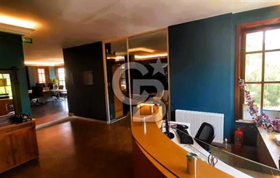 445 m² Net, Kapalı Otoparklı, Boğaz Manzaralı 2 Kat Kiralık Ofis