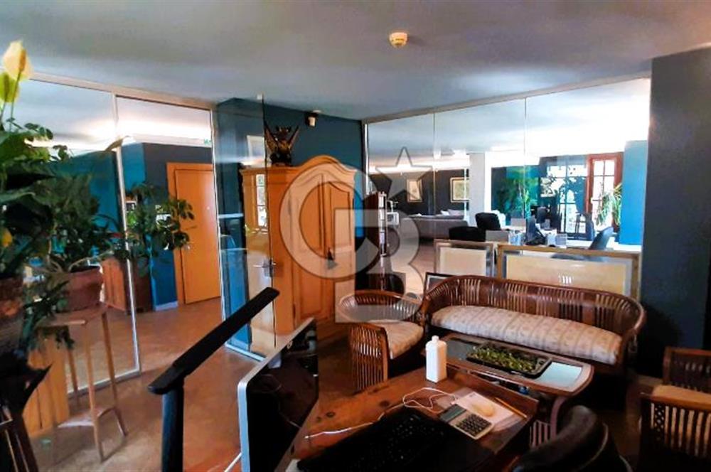 445 m² Net, Kapalı Otoparklı, Boğaz Manzaralı 2 Kat Kiralık Ofis