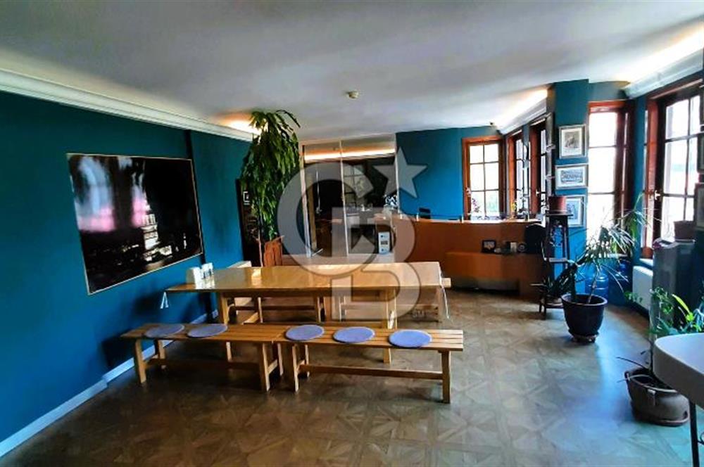 445 m² Net, Kapalı Otoparklı, Boğaz Manzaralı 2 Kat Kiralık Ofis