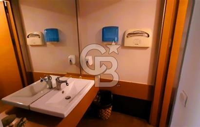 445 m² Net, Kapalı Otoparklı, Boğaz Manzaralı 2 Kat Kiralık Ofis