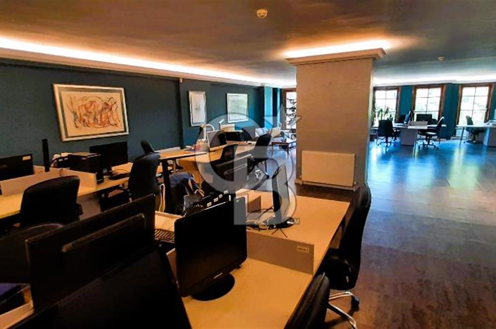 445 m² Net, Kapalı Otoparklı, Boğaz Manzaralı 2 Kat Kiralık Ofis