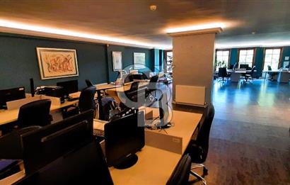445 m² Net, Kapalı Otoparklı, Boğaz Manzaralı 2 Kat Kiralık Ofis