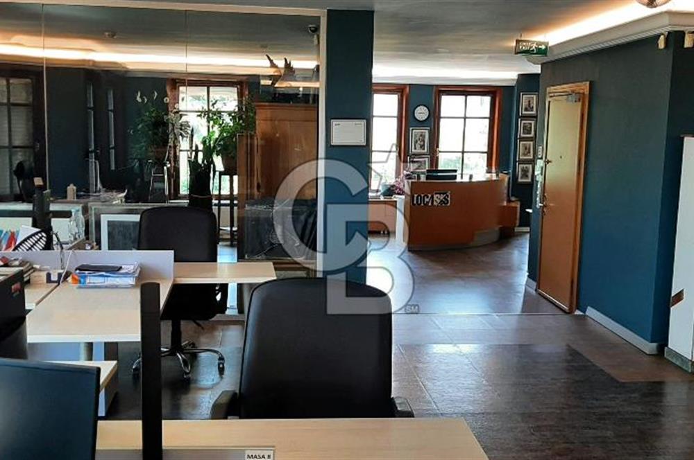 445 m² Net, Kapalı Otoparklı, Boğaz Manzaralı 2 Kat Kiralık Ofis