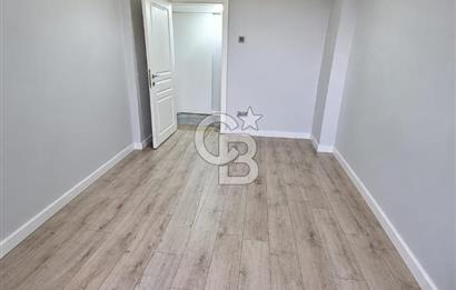 DİKMEN CADDESİNDE GENİŞ OTOPARKLI, MASRAFSIZ SATILIK DAİRE