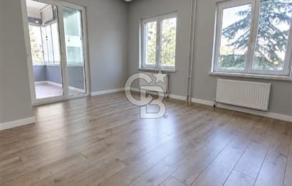 DİKMEN CADDESİNDE GENİŞ OTOPARKLI, MASRAFSIZ SATILIK DAİRE