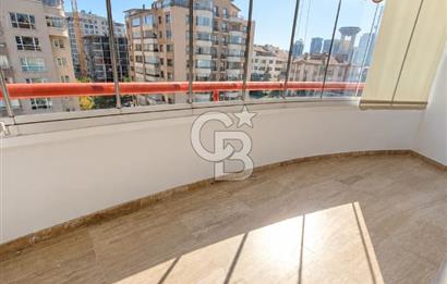 ATAKULE MANZARALI ÖVEÇLER'İN EN GÜZEL YERİNDE 250 m² LÜKS 4,5+1