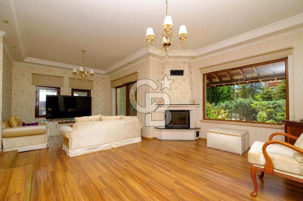 HASBAHÇE GÖLBAŞI 1.500 m² BAHÇELİ 5+2 FIRSAT VİLLA