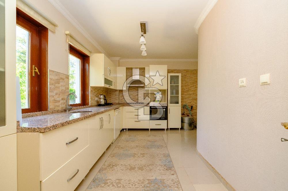 HASBAHÇE GÖLBAŞI 1.500 m² BAHÇELİ 5+2 FIRSAT VİLLA