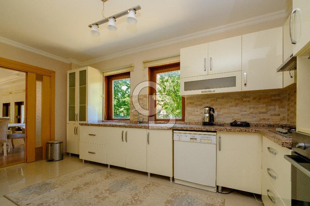 HASBAHÇE GÖLBAŞI 1.500 m² BAHÇELİ 5+2 FIRSAT VİLLA