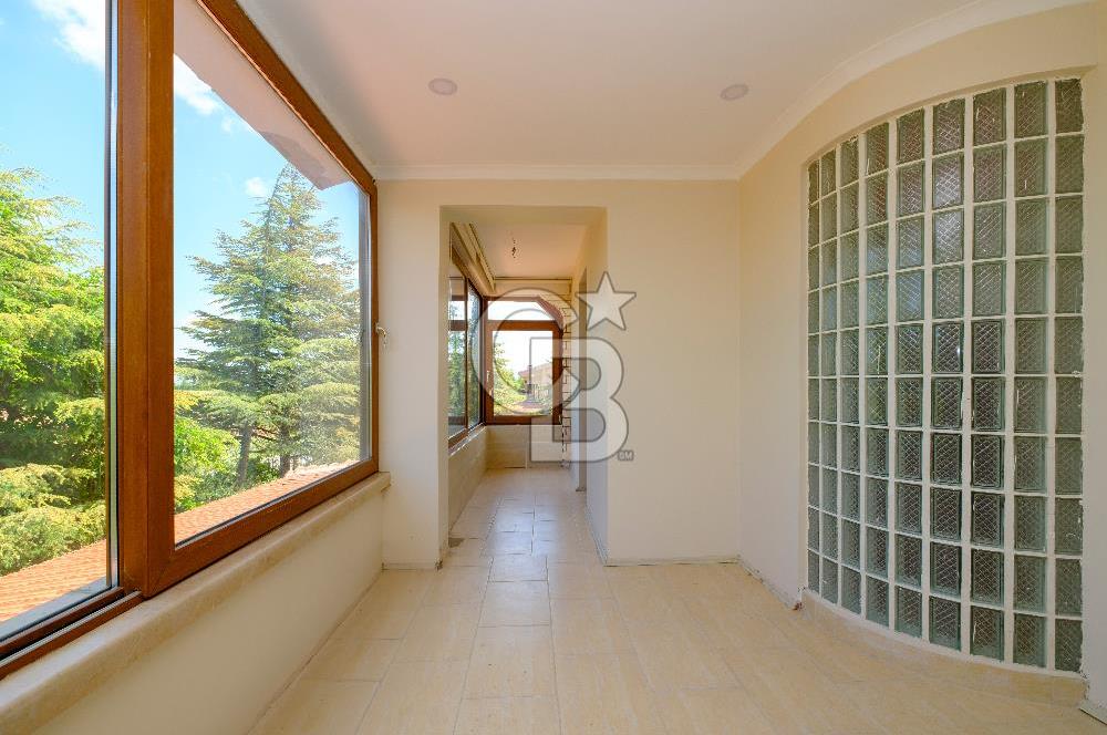 HASBAHÇE GÖLBAŞI 1.500 m² BAHÇELİ 5+2 FIRSAT VİLLA
