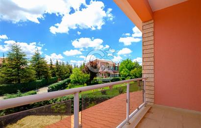 HASBAHÇE GÖLBAŞI 1.500 m² BAHÇELİ 5+2 FIRSAT VİLLA