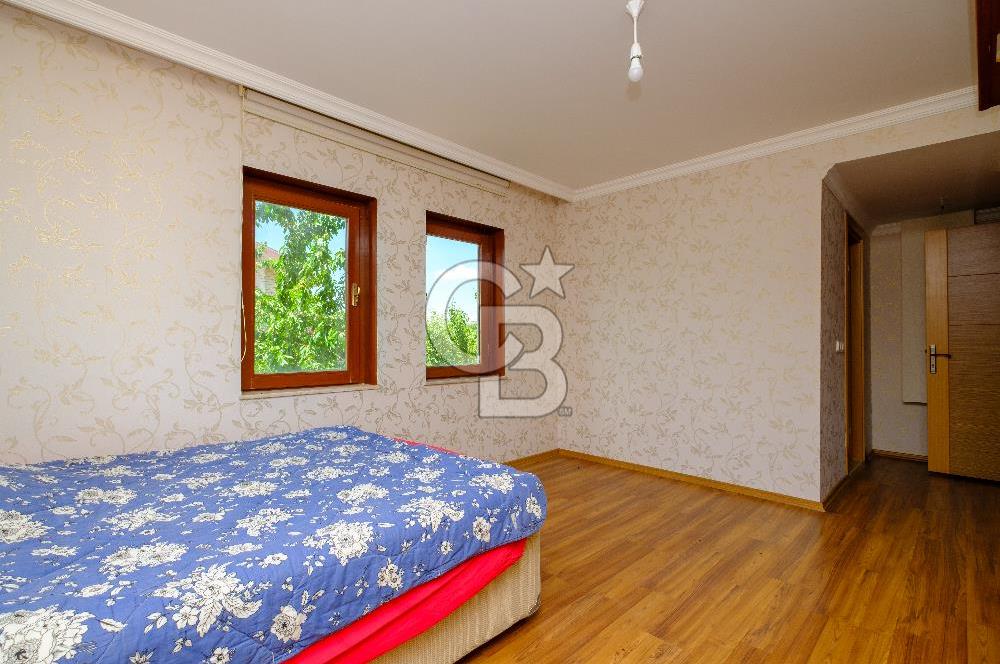 HASBAHÇE GÖLBAŞI 1.500 m² BAHÇELİ 5+2 FIRSAT VİLLA