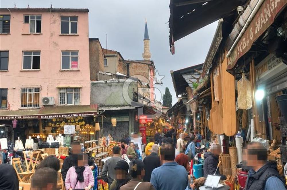 Eminönü, Ticaretin Merkezinde Kiralık İşyeri & Dükkan
