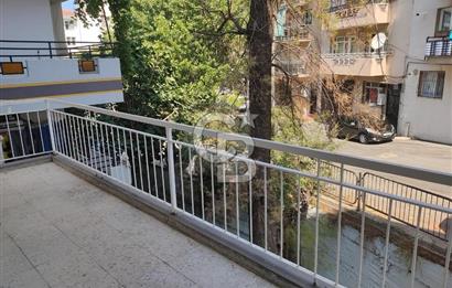 YEŞİLYURT DEVLET HASTANESİ YAKINI ARA KAT AYDINLIK 3+1 SATILIK DAİRE