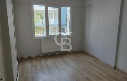 YEŞİLYURT DEVLET HASTANESİ YAKINI ARA KAT AYDINLIK 3+1 SATILIK DAİRE